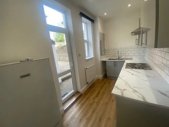 Pen Y Lan Road, Cardiff, CF23, photo 1