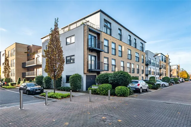 Hitchin Lane, Stanmore, HA7, photo 1