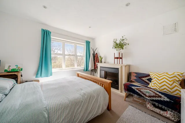 Photo 2 — Peregrine Court, Streatham, London, SW16