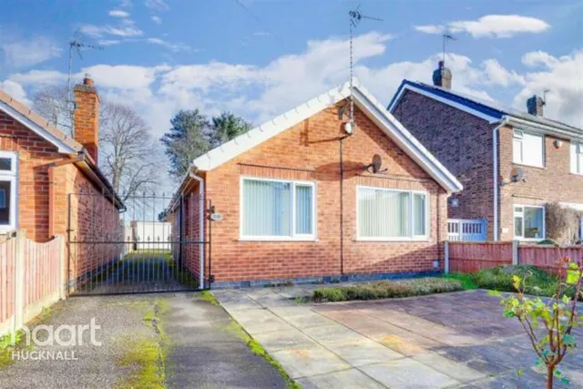 Merlin Drive, Nottingham, NG15, photo 1