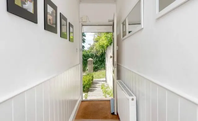 Photo 3 — Highbury Terrace, Bath