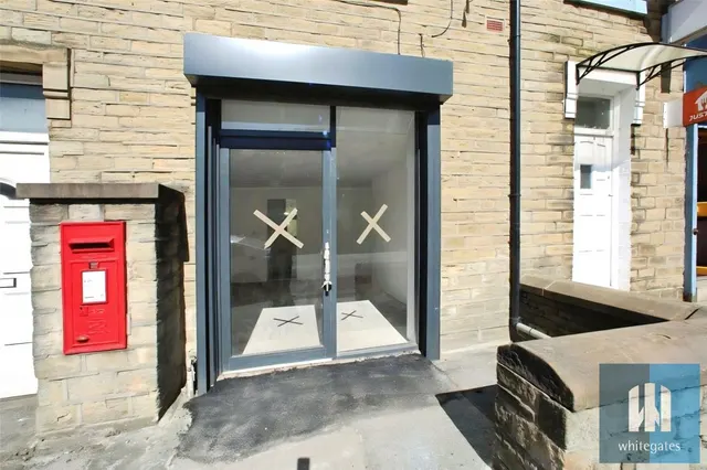 Manchester Road, Linthwaite, HD7, photo 1