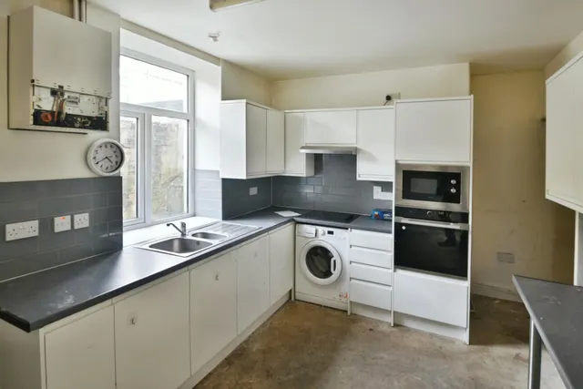 Photo 3 — Prospect Terrace, Dunnockshaw, Burnley, BB11