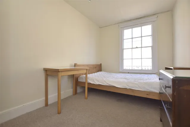 Photo 3 — Albert Place, Cheltenham, GL52 2HR