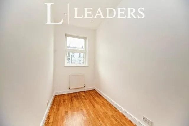 Birchanger Road, London, SE25, photo 2