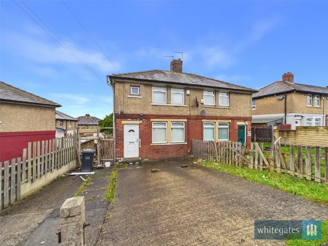 Aberford Road, Bradford, BD8, photo 1