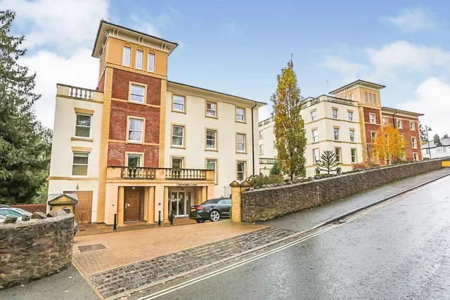 Victoria Road, Malvern, WR14, photo 2