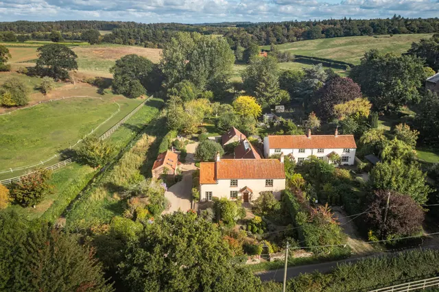Handsome Detached Cottage in Stody, photo 1
