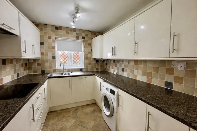 Shore Road, Ainsdale, PR8, photo 3