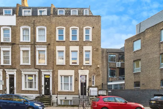 Swinton Street, LONDON, photo 1