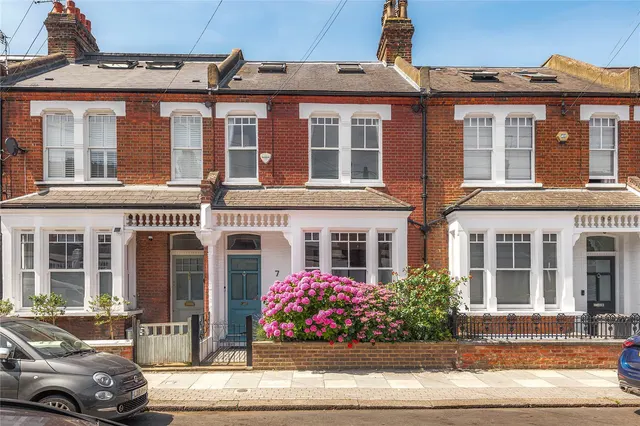 Cupar Road, London, SW11, photo 1