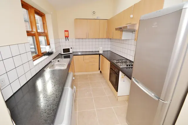 Balfour Road, Lenton, NG7, photo 1