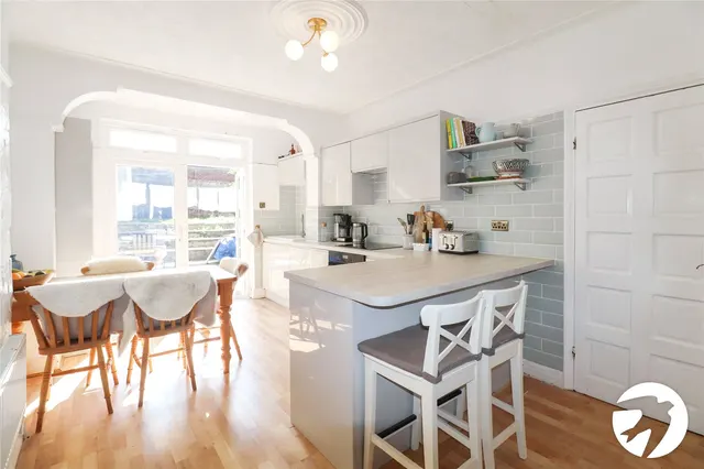 Manton Road, SE2, photo 2