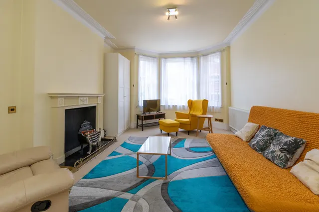Lyncroft Gardens, London, NW6, photo 3