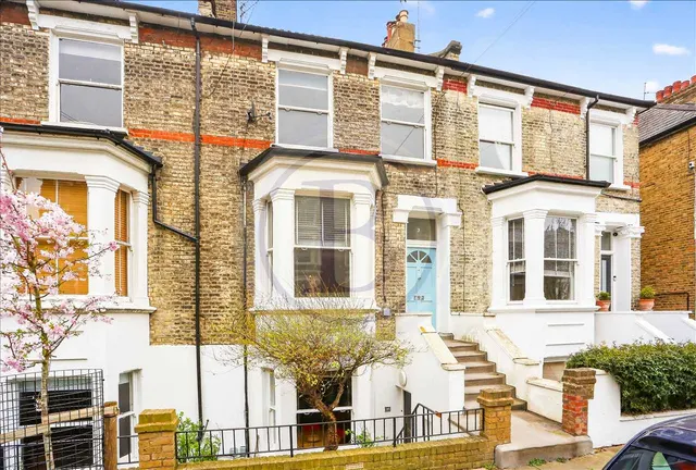 Photo 2 — Corinne Road, London