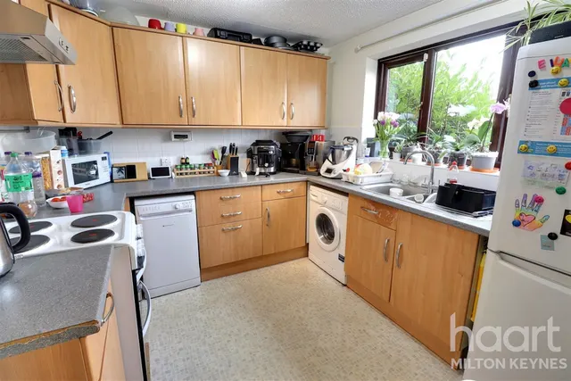 Frithwood Crescent, MK7, photo 1