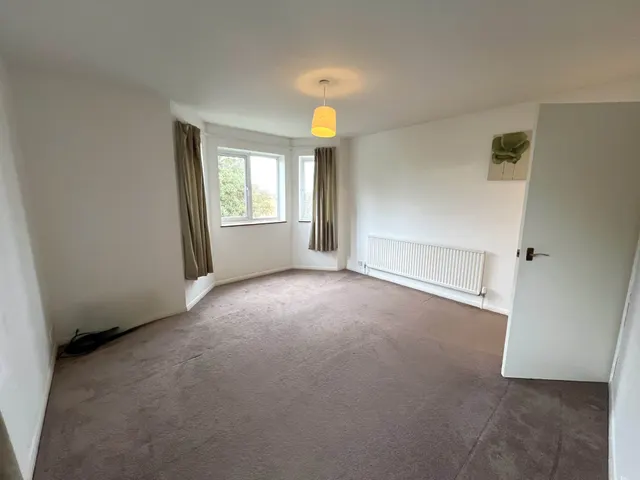 Photo 2 — The Quadrant, Houghton Regis, LU5 5EJ