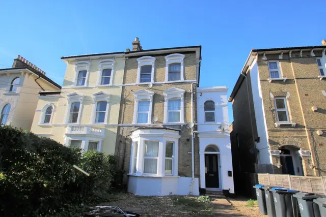 Woodside Green, Woodside, Surrey, photo 1