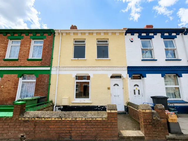 Photo 3 — Rolle Street, Barnstaple, EX31 1JN