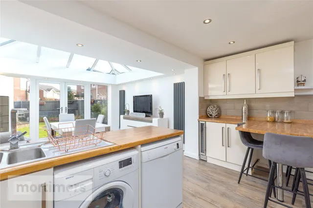 Delphinium Way, Lower Darwen, BB3, photo 3