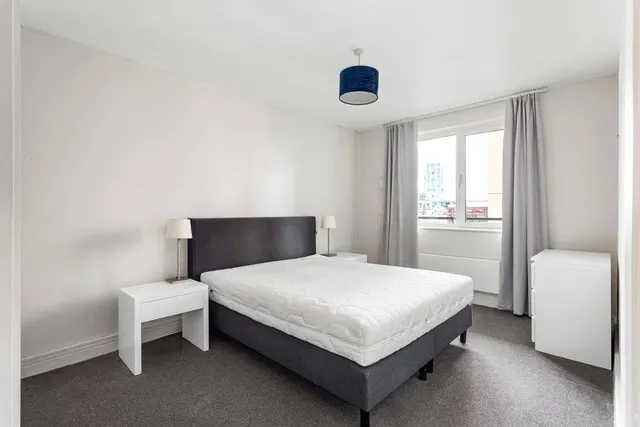 Mansell Street, London, E1, photo 3