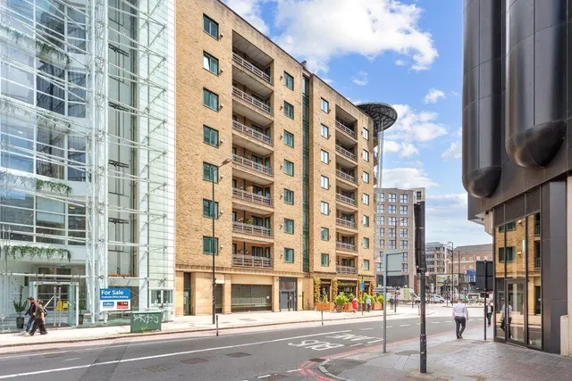 Mansell Street, London, E1, photo 1