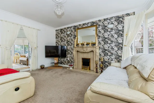 Photo 3 — Lerowe Road, Wisbech