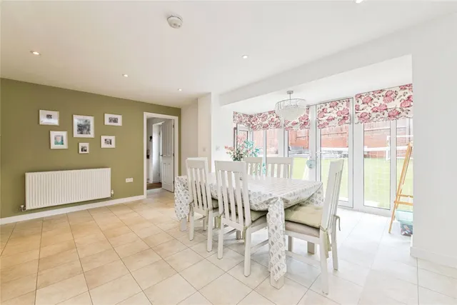 Trott Close, Cullompton, EX15, photo 3