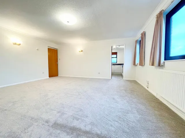 Photo 3 — 130 Hales Road, Cheltenham, GL52