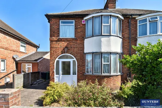 Roehampton Drive, Wigston, LE18, photo 1