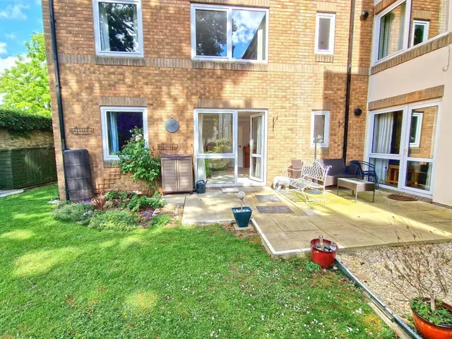 London Road, Bicester, OX26, photo 1