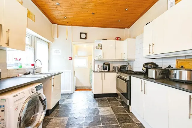 Photo 2 — New Burlington Road, Bridlington, East Riding of Yorkshi, YO15