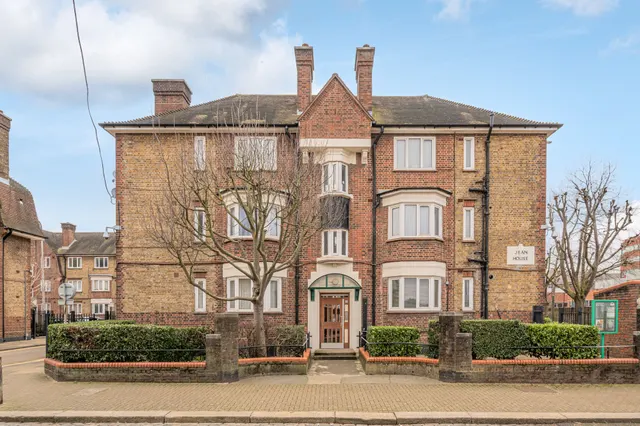 57 Jean House, Tooting Grove, London, photo 1