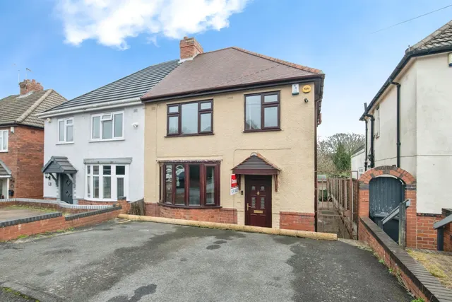 Cromwell Drive, Dudley, photo 1