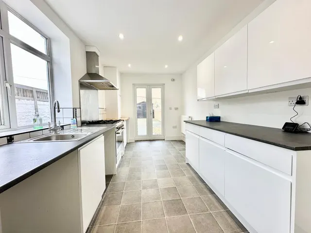 Manston Road, Ramsgate, CT11, photo 3