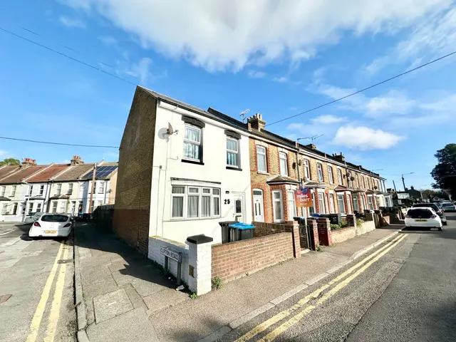 Manston Road, Ramsgate, CT11, photo 1