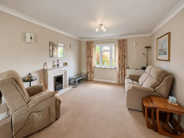 Photo 3 — Beyon Drive, Cam, Dursley, GL11 5JW