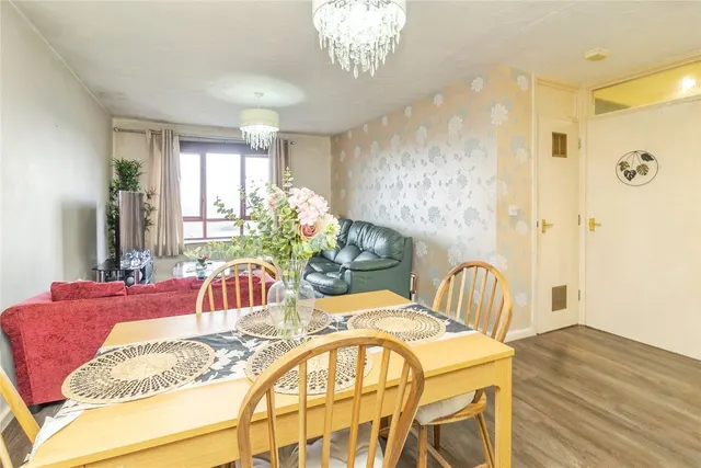Moorgate, Leadenhall, MK6, photo 3