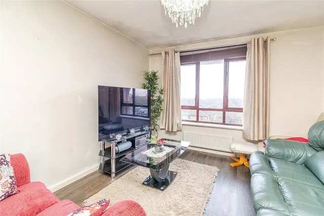 Moorgate, Leadenhall, MK6, photo 2