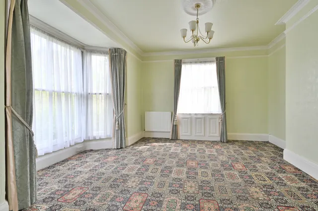 Photo 2 — 55 Chalk Hill, Watford