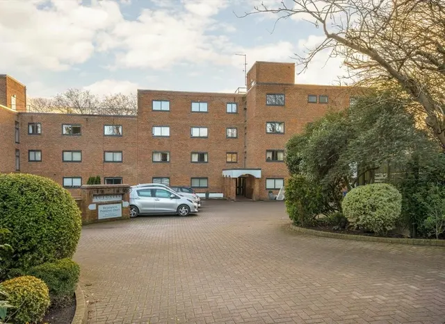 Belvedere Drive, Wimbledon, SW19, photo 1