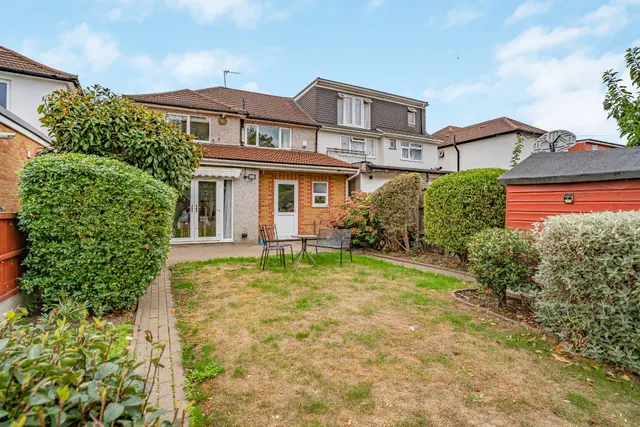 Cranbrook Road, Ilford, IG2, photo 1