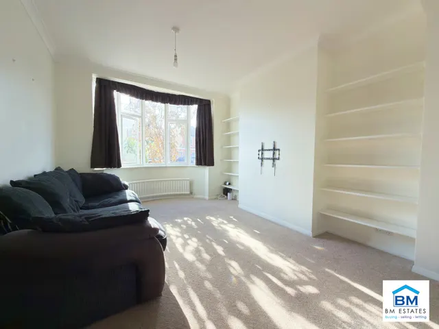 Photo 2 — Parvian Road, Leicester, LE2 6TS