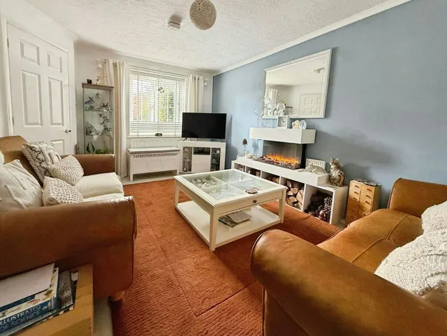 Farleys Way, Peasmarsh, TN31, photo 2