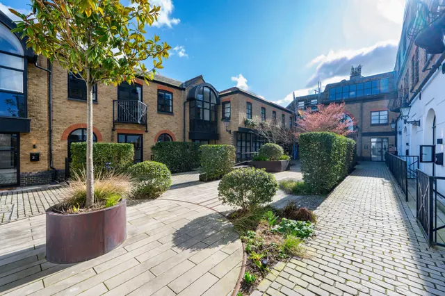Flat 21, 7 Old Town, London, photo 1