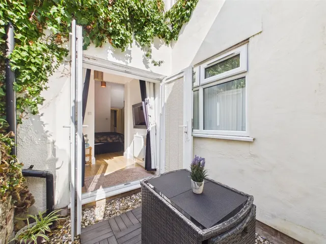Clevedon Road, Weston-super-Mare, BS23, photo 2