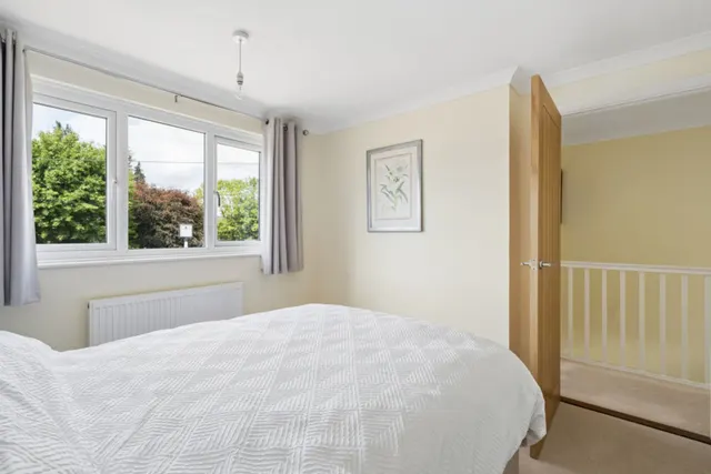 Woodlands Drive, Naphill, HP14, photo 2