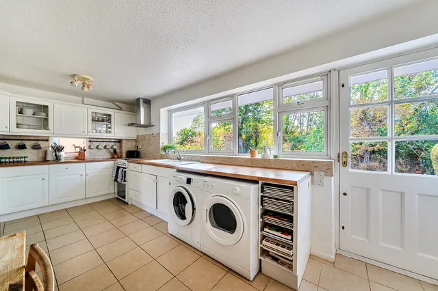 Stewart Close, Fifield, SL6, photo 2