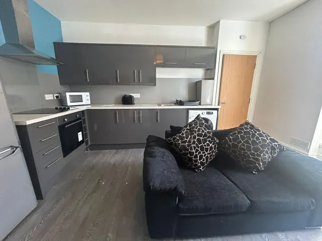 Hill Park Crescent, Plymouth, photo 2