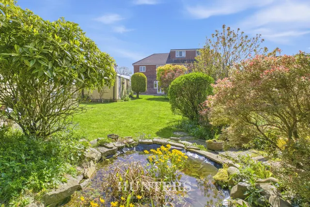 Rochdale Road, Middleton, M24, photo 1